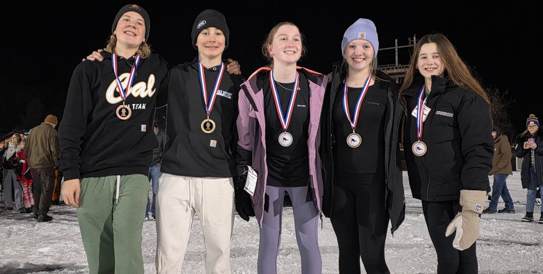 Lots of Medals at the Final Race of the Season.