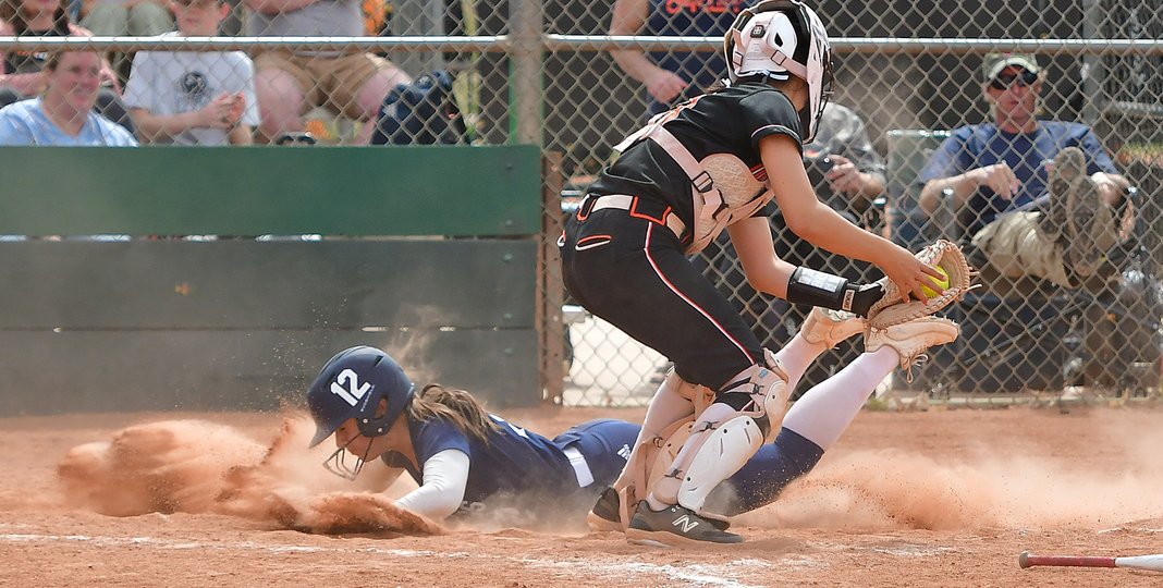 Trabuco Hills Varsity Mustangs fall to Douglas 6-2