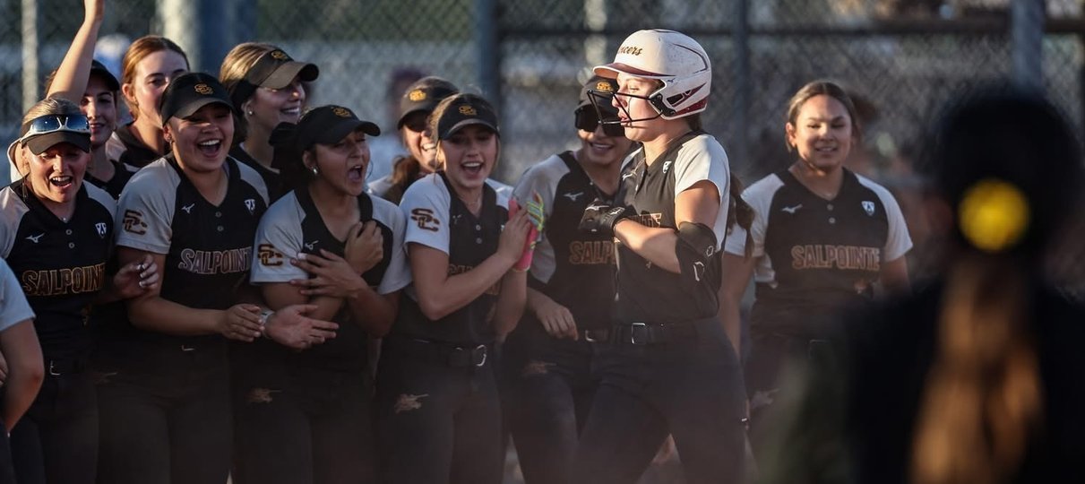 Lancers Dominate in Semifinal